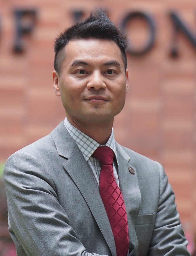 Dr. Ray Zhong